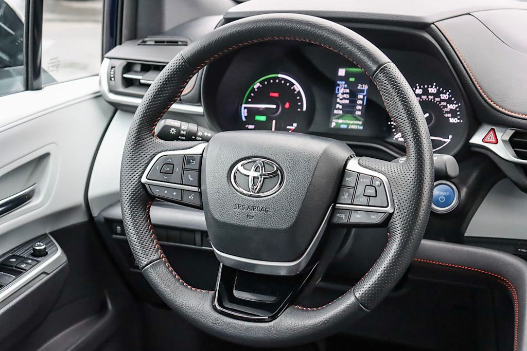 2022 Toyota Sienna XSE 8