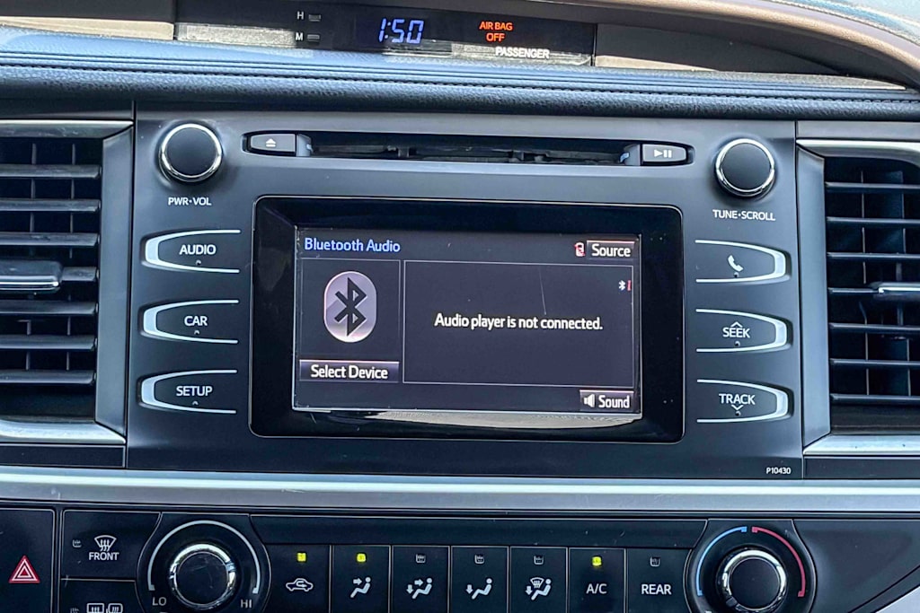 Thumbnail: 2015 Toyota Highlander - 21