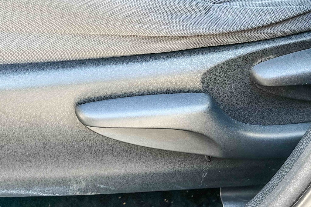 Thumbnail: 2015 Toyota Highlander - 25