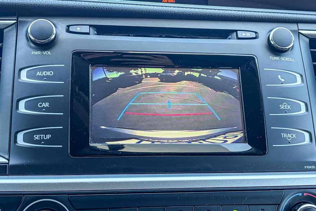 Thumbnail: 2015 Toyota Highlander - 27