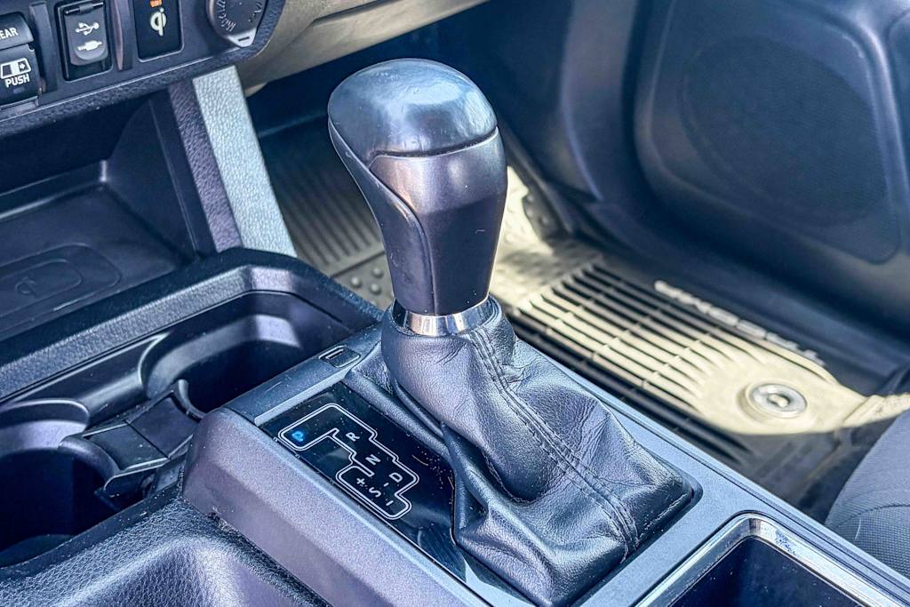 Thumbnail: 2018 Toyota Tacoma - 13