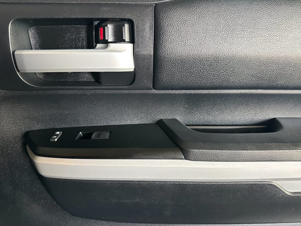 Thumbnail: 2018 Toyota Tundra - 24