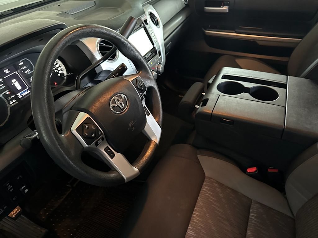 Thumbnail: 2018 Toyota Tundra - 9