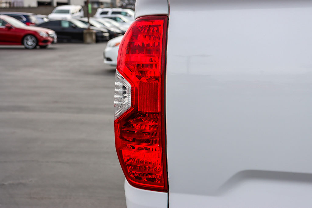 2015 Toyota Tundra SR5 19