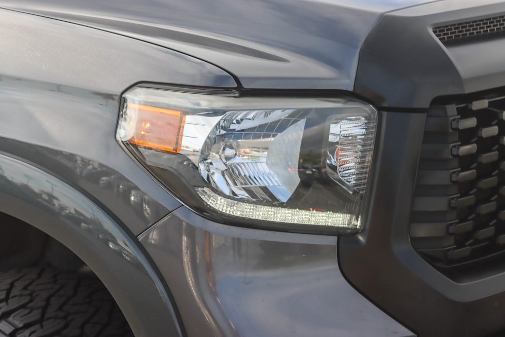 Thumbnail: 2021 Toyota Tundra - 18