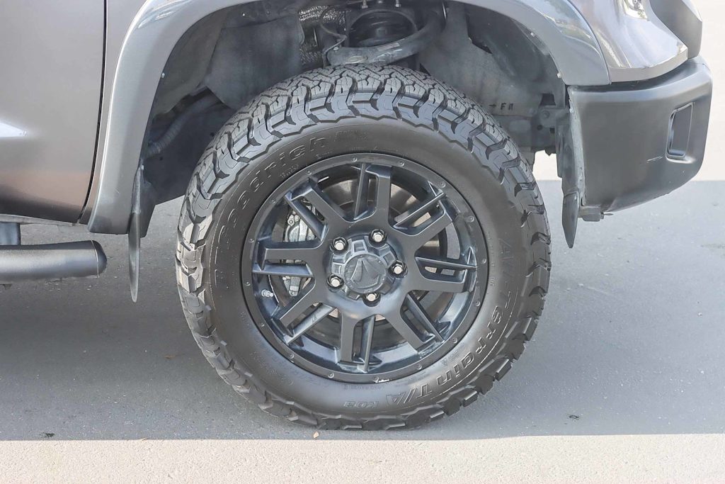 Thumbnail: 2021 Toyota Tundra - 6