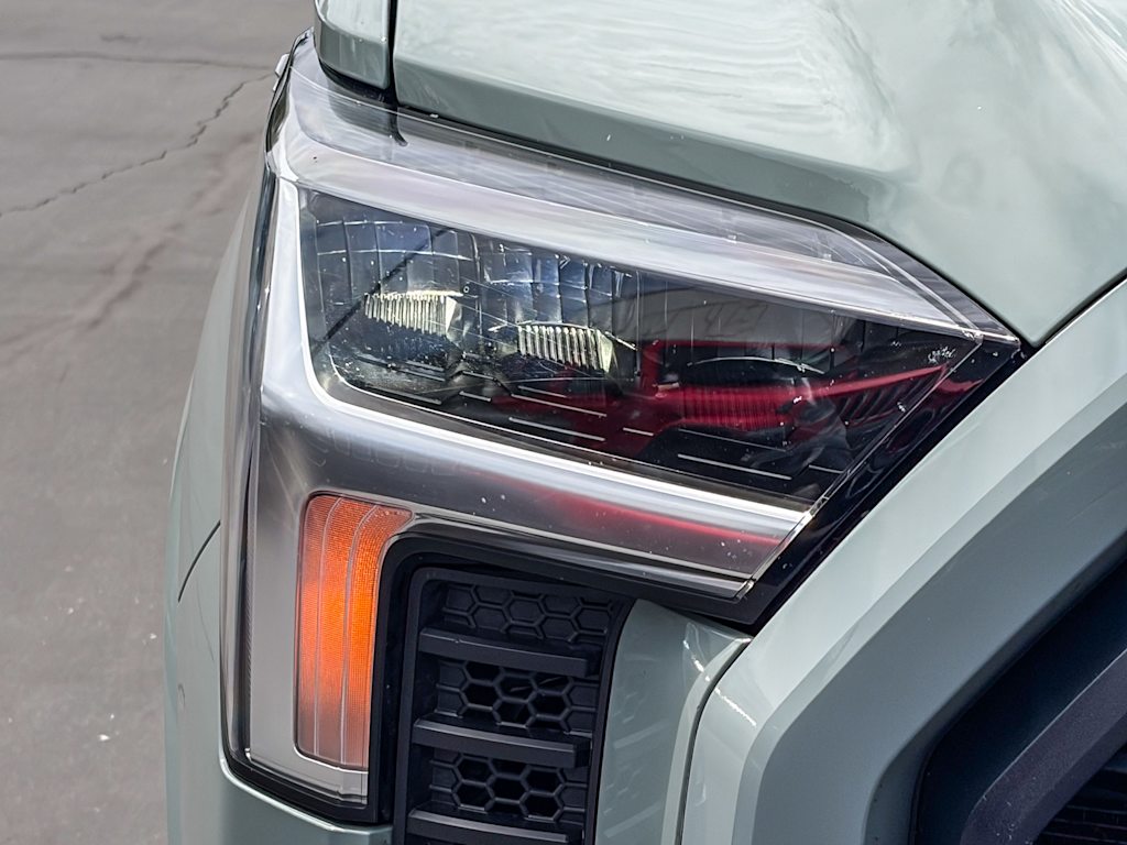Thumbnail: 2022 Toyota Tundra - 20