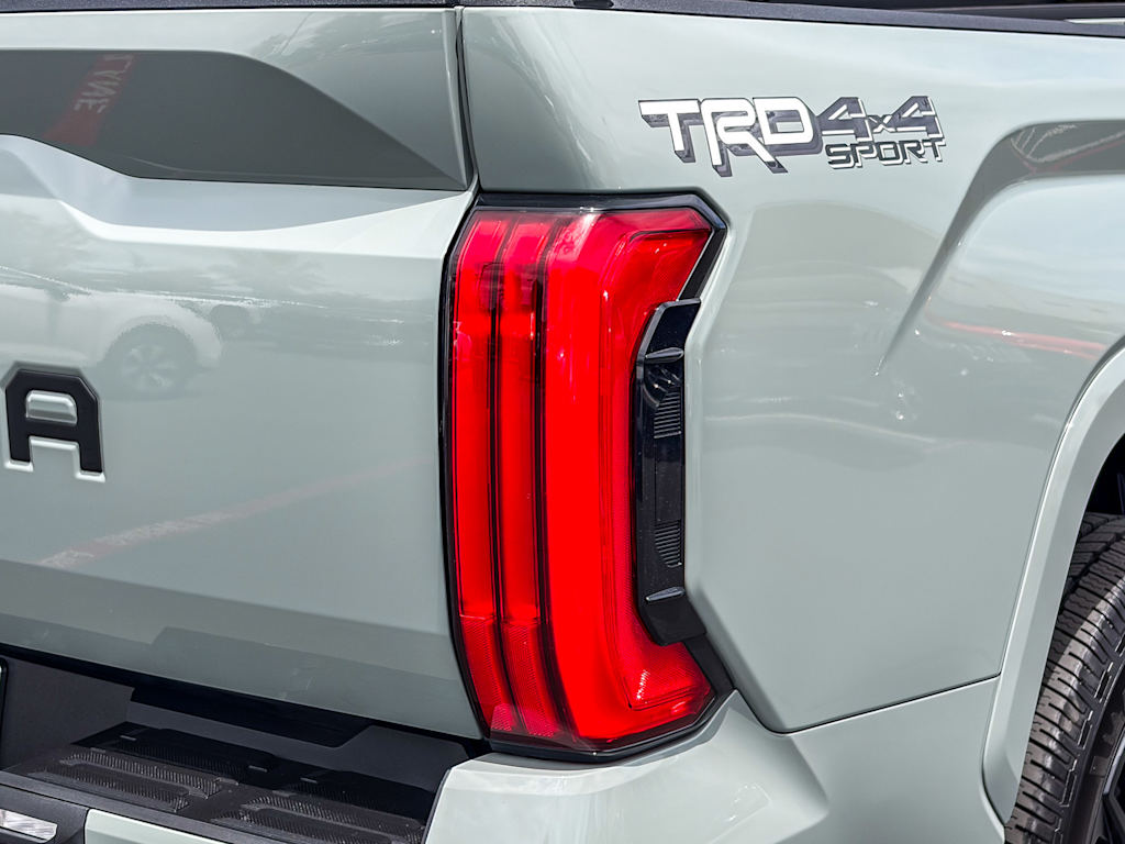 Thumbnail: 2022 Toyota Tundra - 21