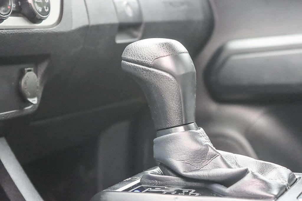 Thumbnail: 2017 Toyota Tacoma - 24