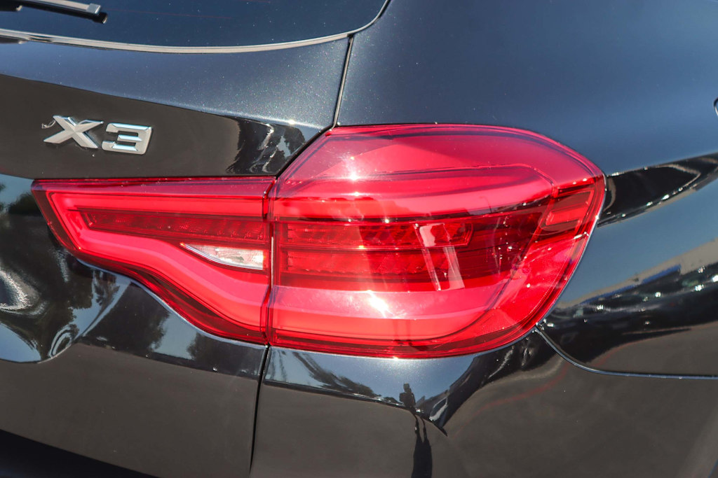 Thumbnail: 2018 BMW X3 - 21