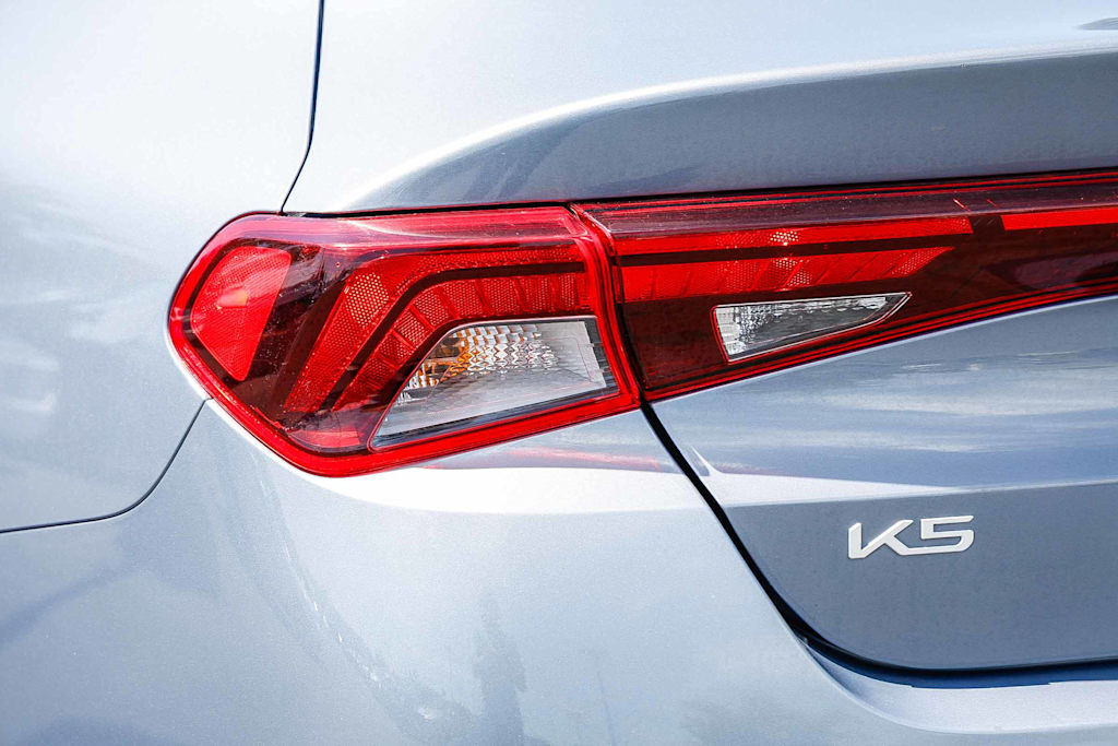 Thumbnail: 2023 Kia K5 - 22