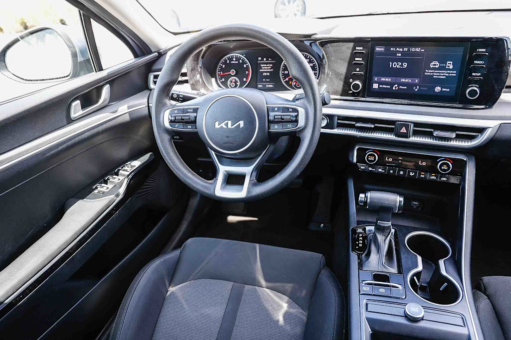 Thumbnail: 2023 Kia K5 - 11