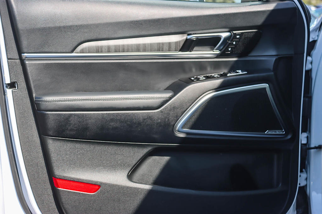 Thumbnail: 2024 Kia Telluride - 24