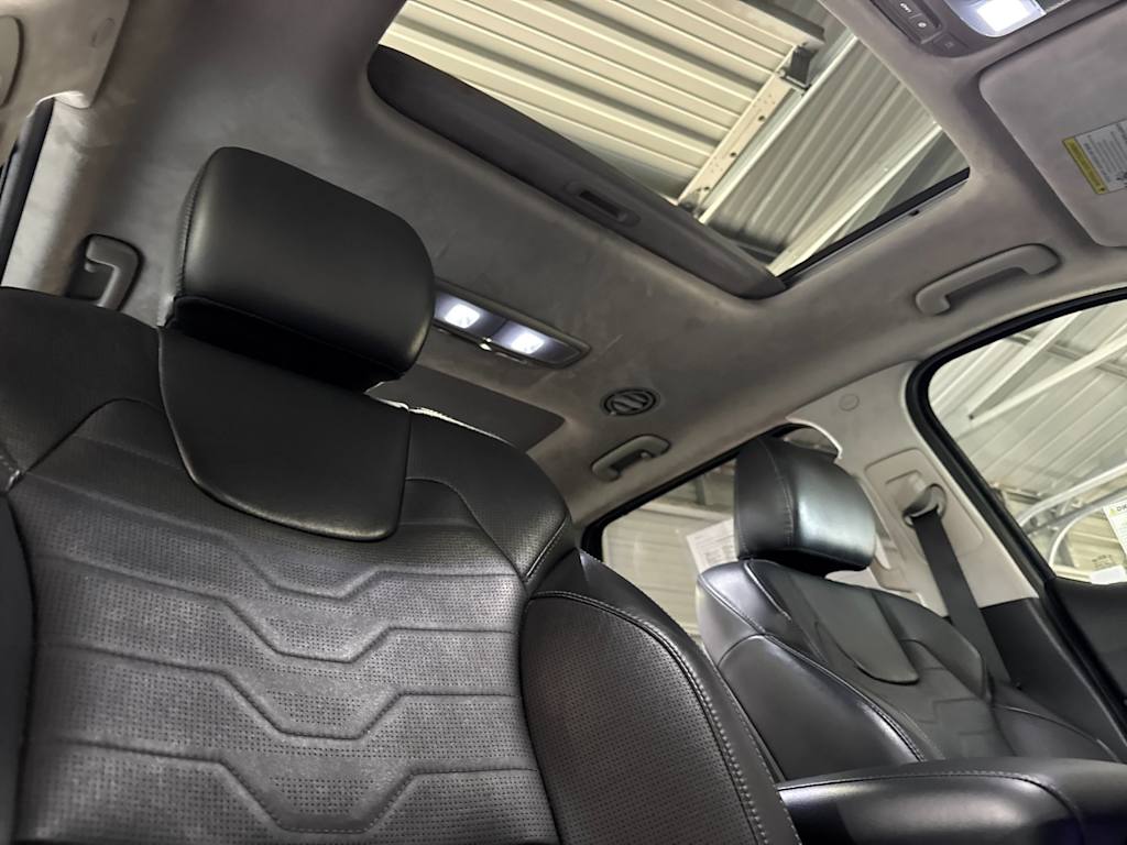 Thumbnail: 2021 Kia Telluride - 25