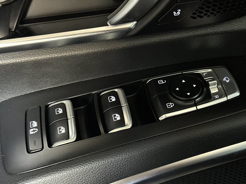 Thumbnail: 2021 Kia Telluride - 22