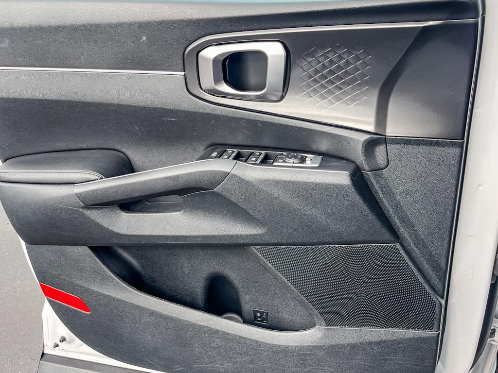 Thumbnail: 2023 Kia Sorento - 22