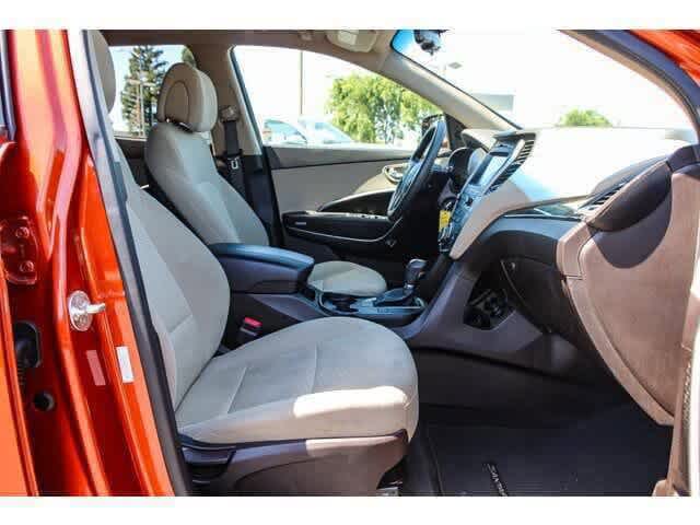 Thumbnail: 2017 Hyundai Santa Fe - 10
