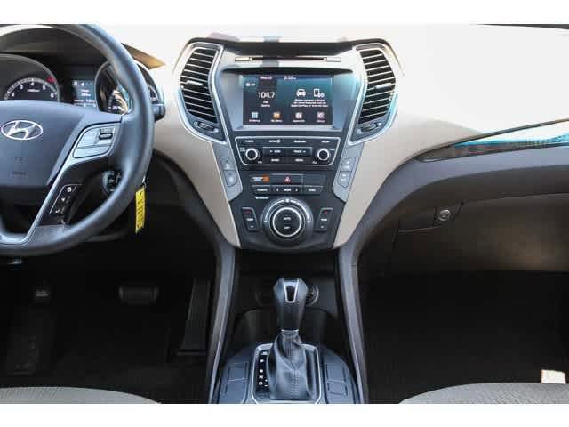 Thumbnail: 2017 Hyundai Santa Fe - 9