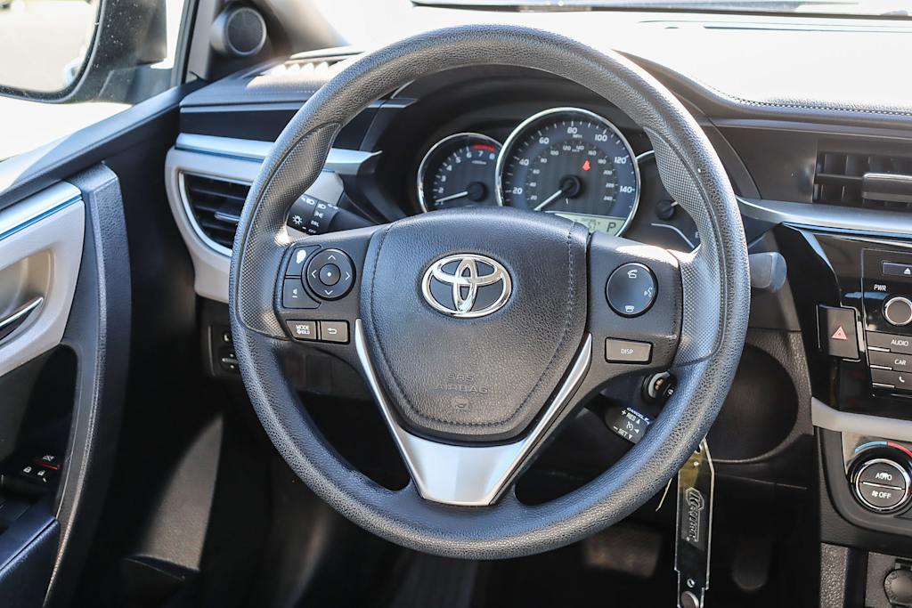 2016 Toyota Corolla LE 8