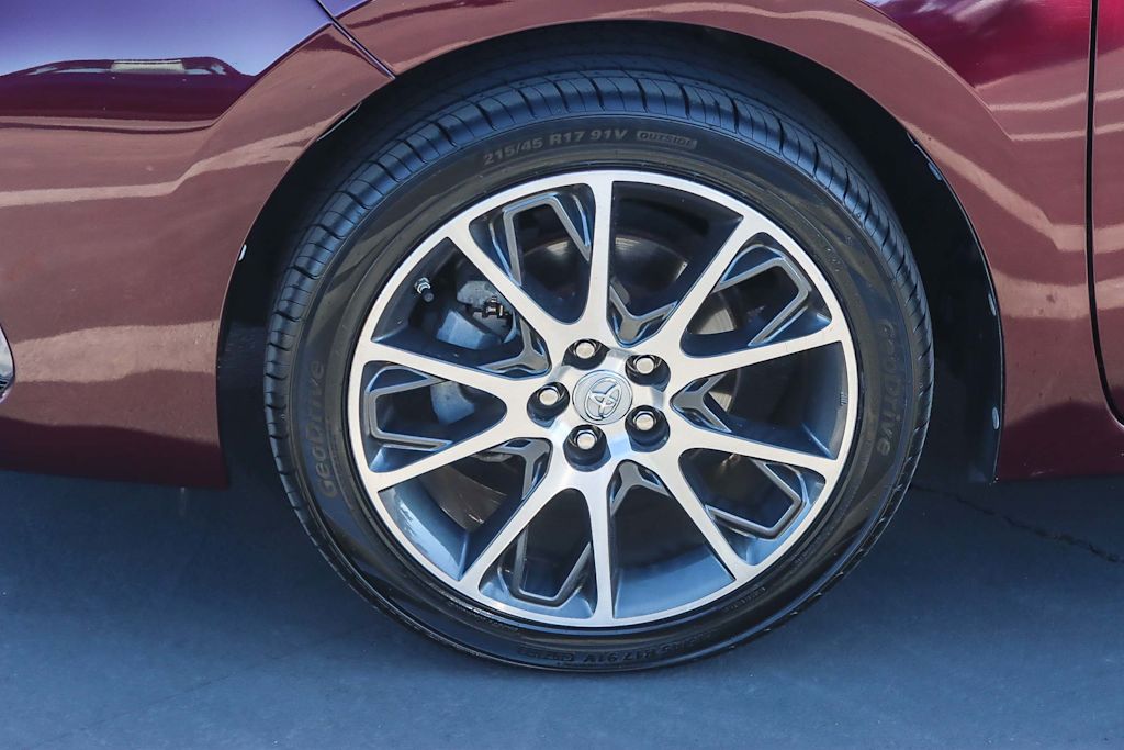 Thumbnail: 2017 Toyota Corolla - 6