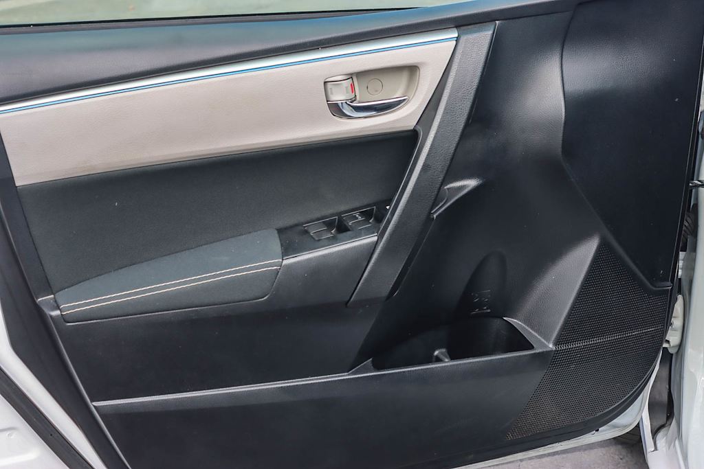 Thumbnail: 2016 Toyota Corolla - 23