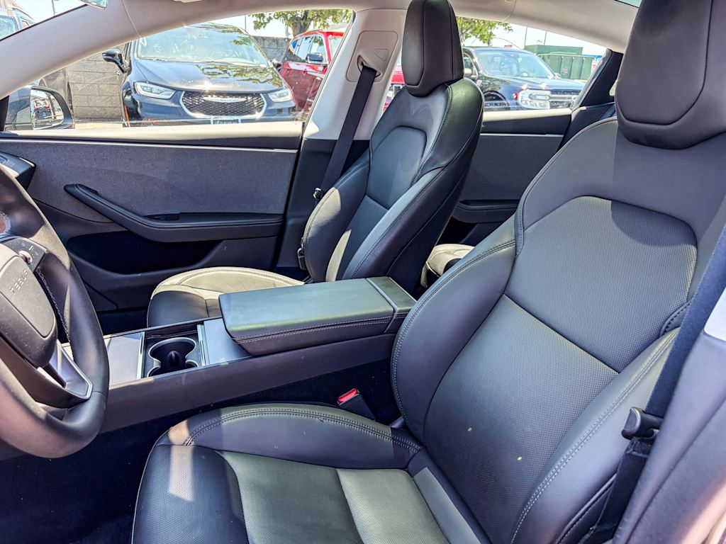 Thumbnail: 2024 Tesla Model 3 - 10
