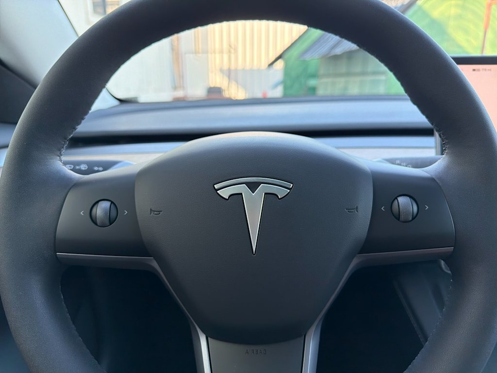 Thumbnail: 2023 Tesla Model 3 - 25