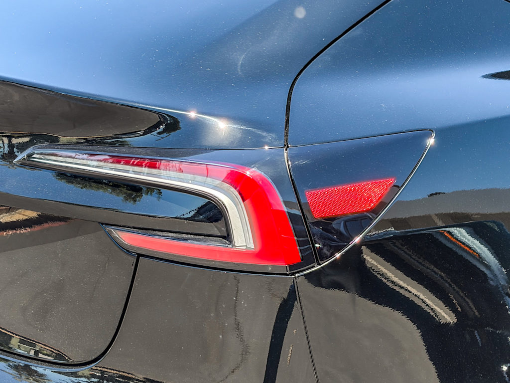 Thumbnail: 2025 Tesla Model 3 - 16