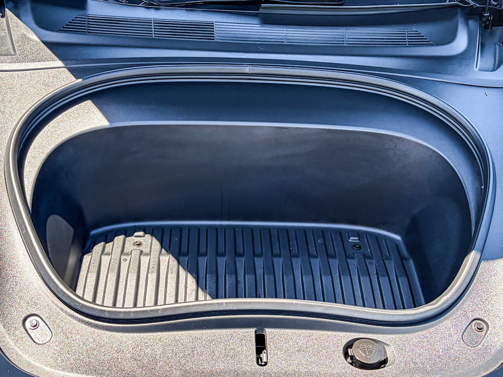 Thumbnail: 2025 Tesla Model 3 - 24