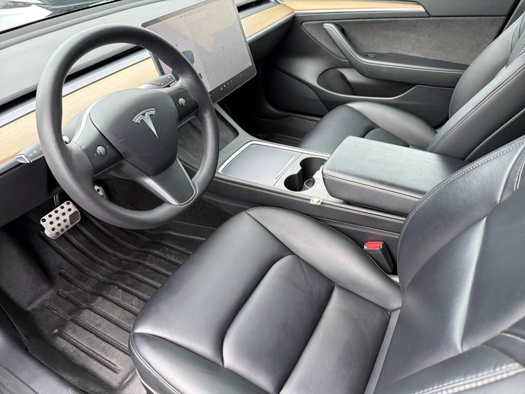 Thumbnail: 2021 Tesla Model 3 - 10