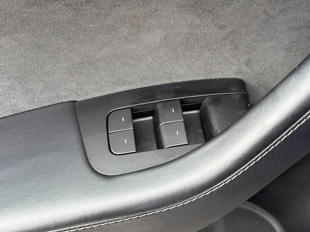 Thumbnail: 2021 Tesla Model 3 - 20