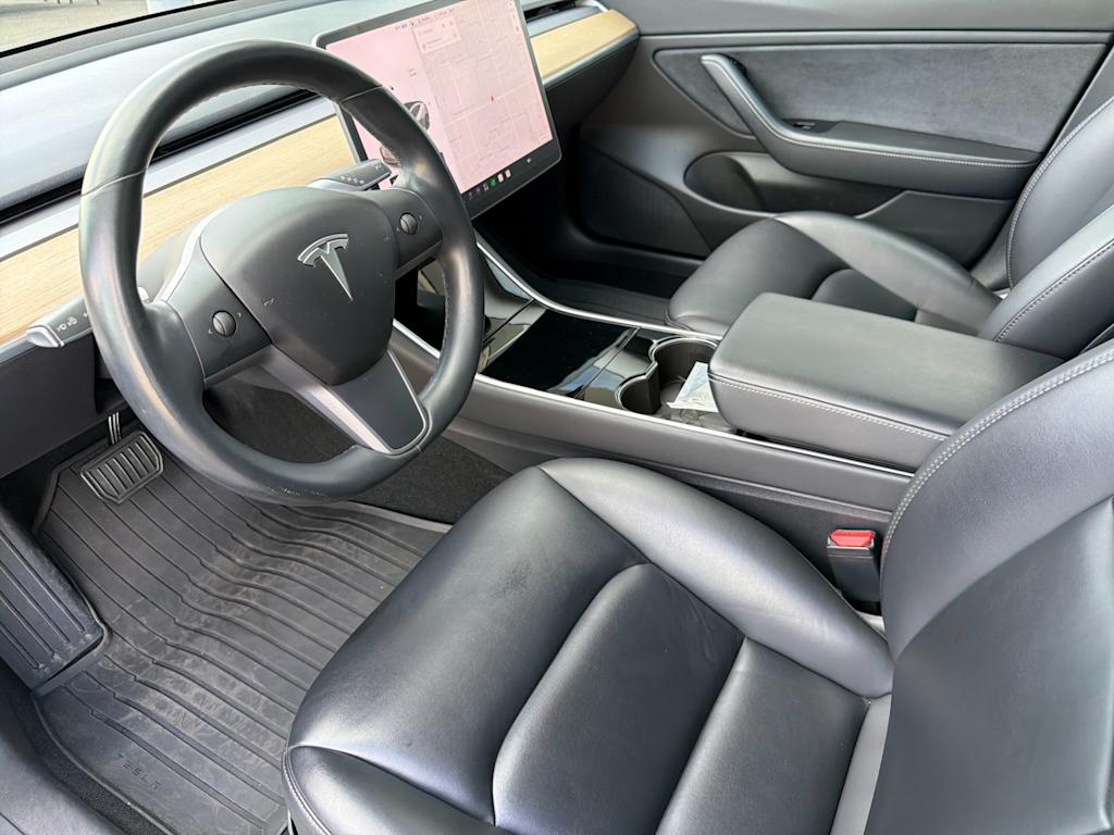 Thumbnail: 2018 Tesla Model 3 - 10