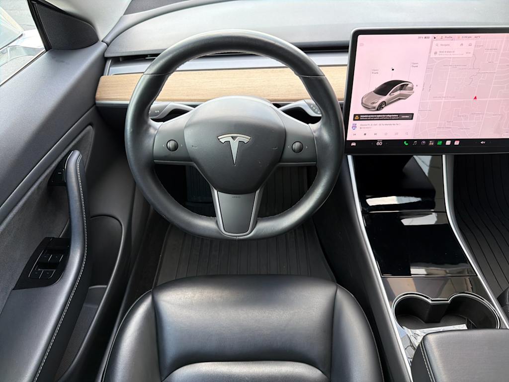 Thumbnail: 2018 Tesla Model 3 - 9