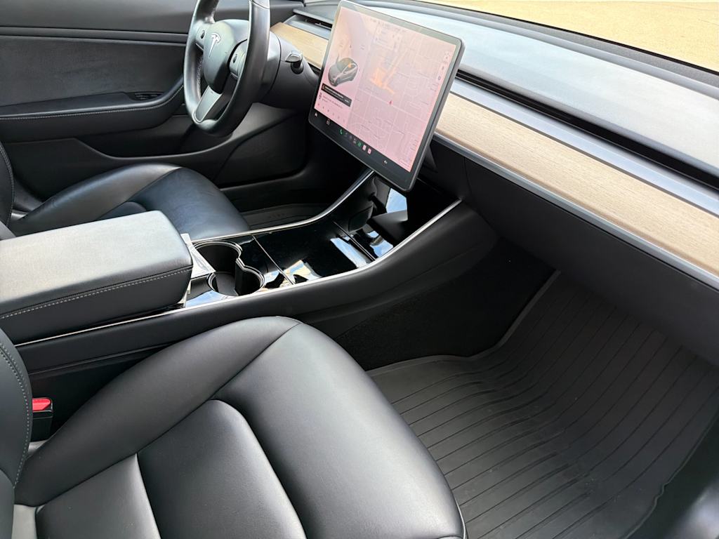 Thumbnail: 2018 Tesla Model 3 - 12
