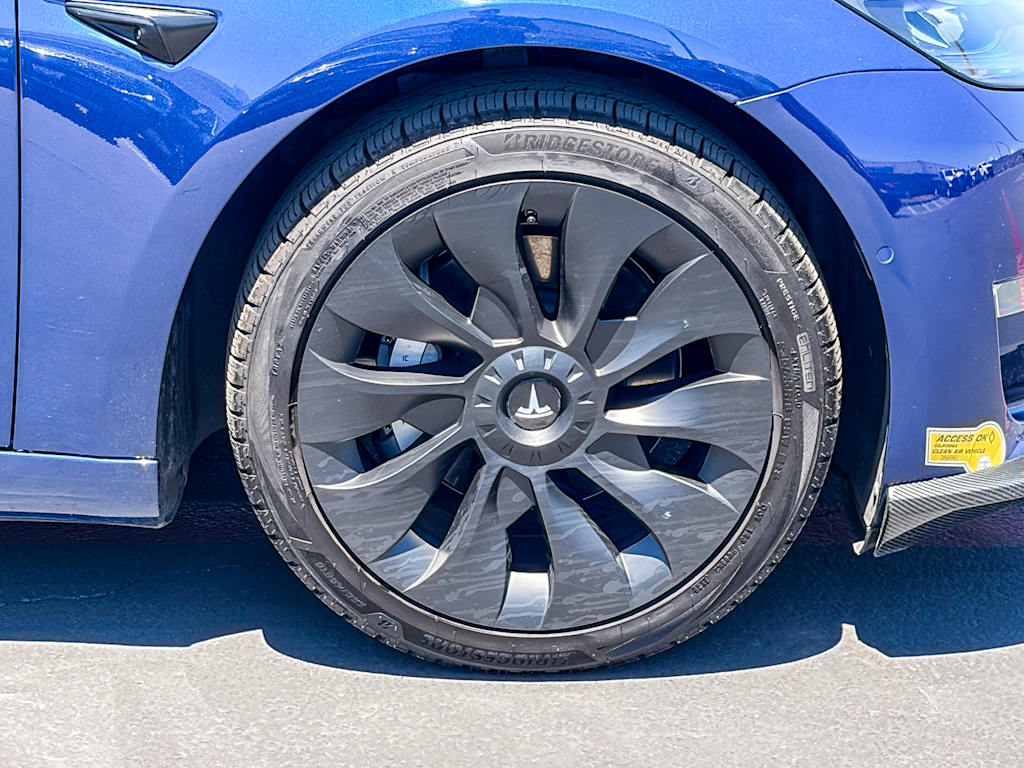 Thumbnail: 2022 Tesla Model 3 - 7