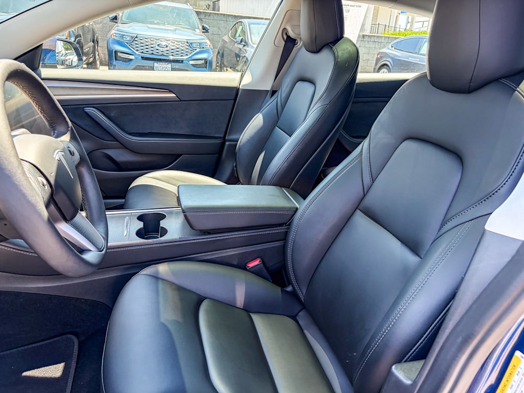 Thumbnail: 2022 Tesla Model 3 - 10