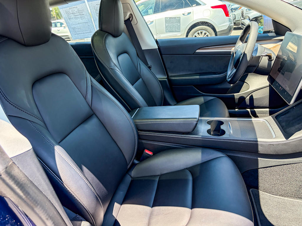 Thumbnail: 2022 Tesla Model 3 - 9