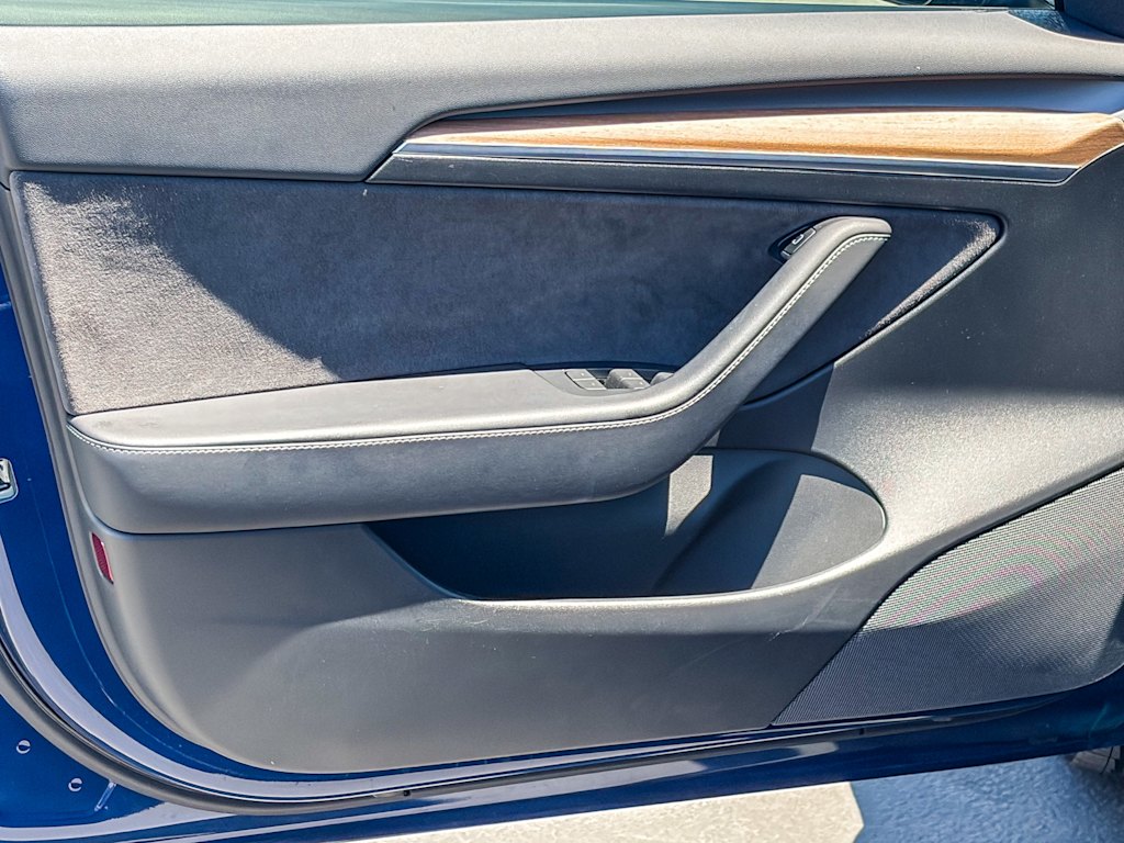 Thumbnail: 2022 Tesla Model 3 - 20