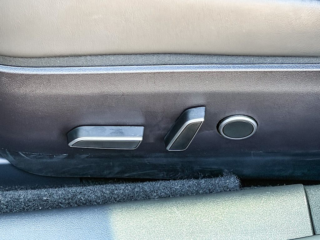 Thumbnail: 2022 Tesla Model 3 - 21