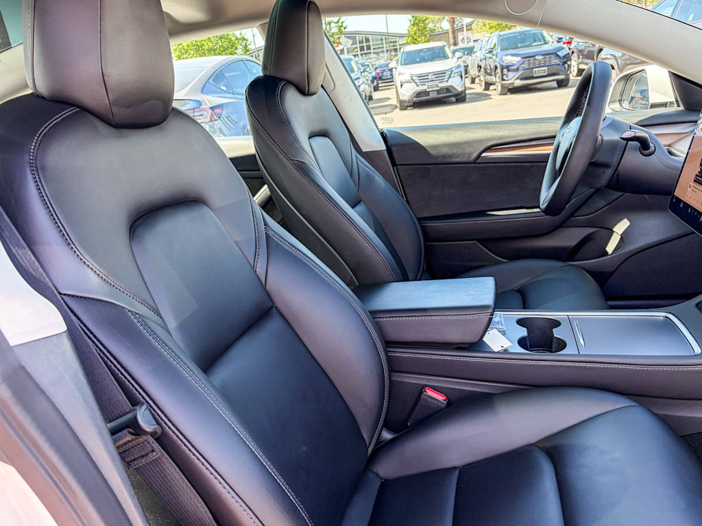 Thumbnail: 2022 Tesla Model 3 - 8