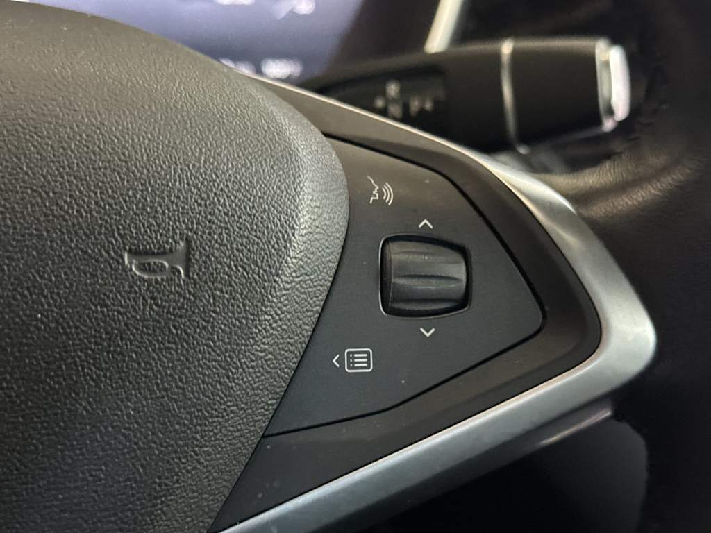 Thumbnail: 2017 Tesla Model S - 27