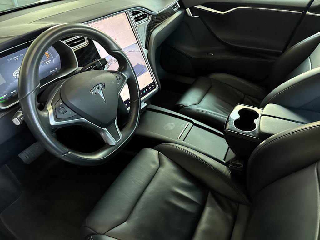 Thumbnail: 2017 Tesla Model S - 9