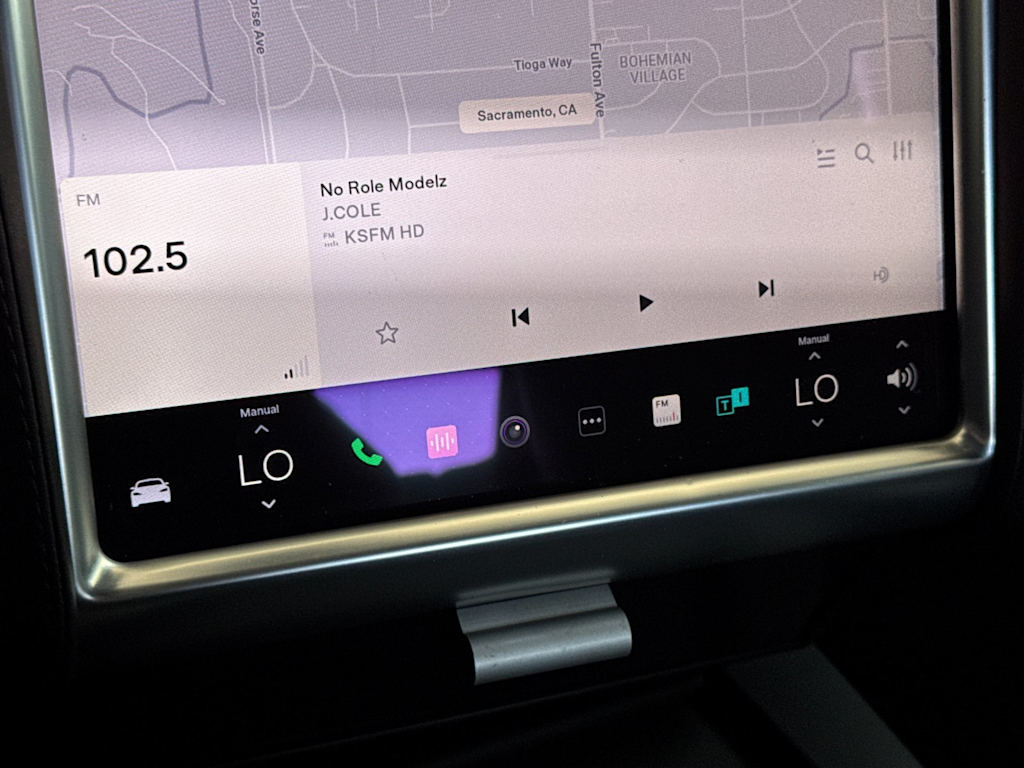Thumbnail: 2017 Tesla Model S - 24