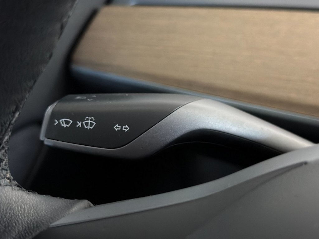 Thumbnail: 2021 Tesla Model Y - 28