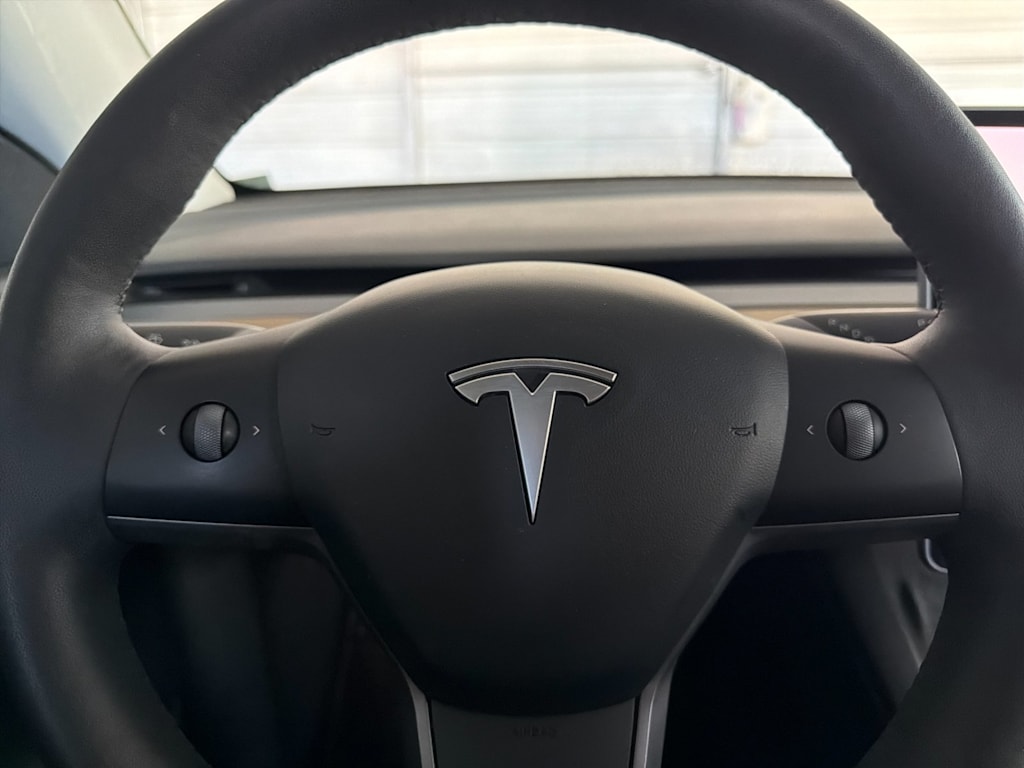 Thumbnail: 2021 Tesla Model Y - 24