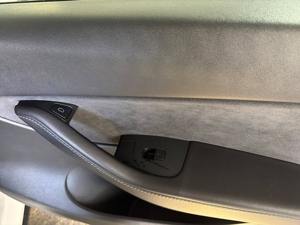 Thumbnail: 2021 Tesla Model Y - 20