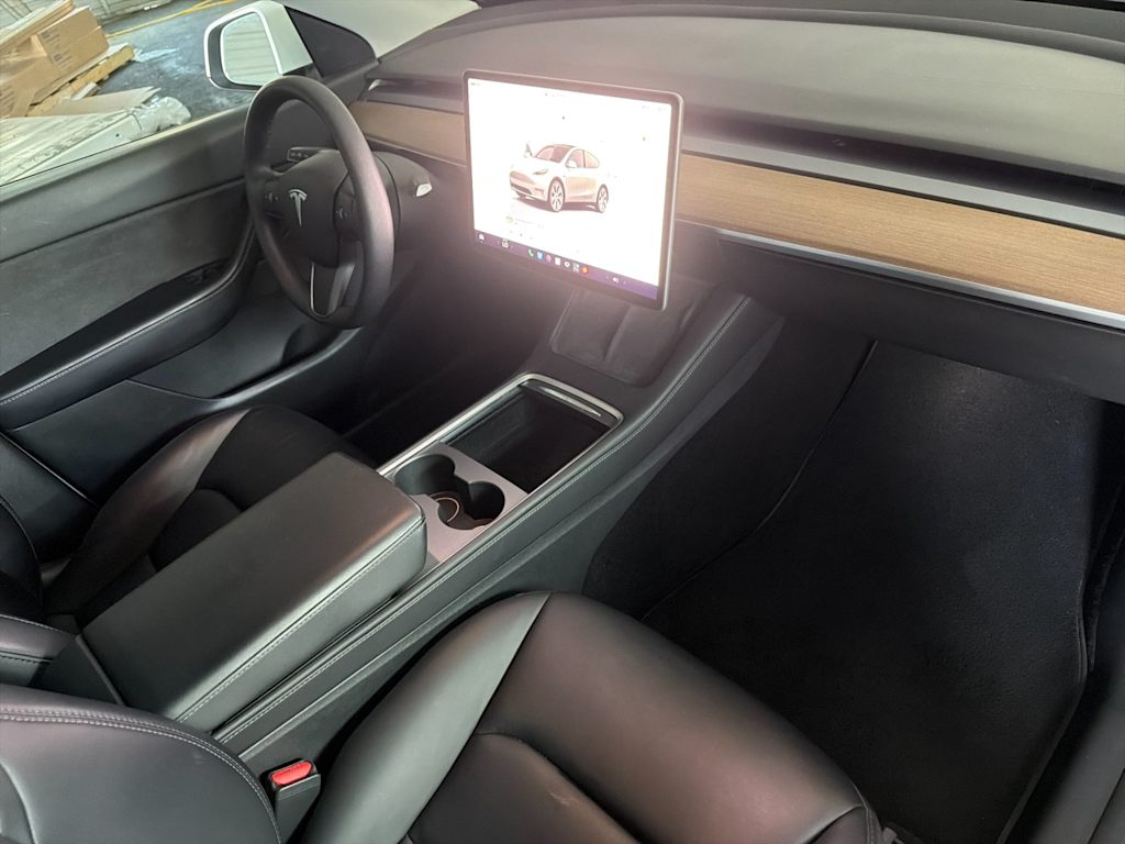 Thumbnail: 2022 Tesla Model Y - 12