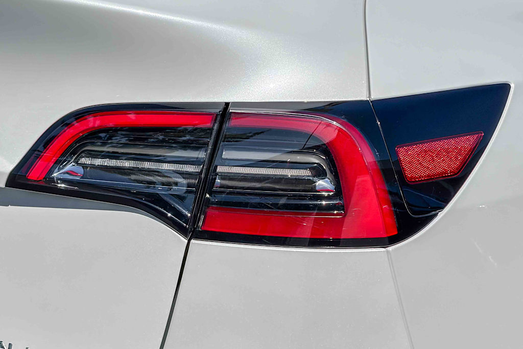 Thumbnail: 2023 Tesla Model Y - 18