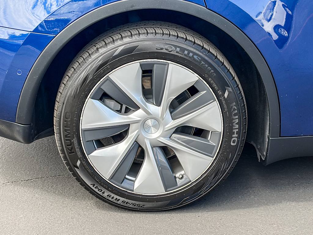 Thumbnail: 2022 Tesla Model Y - 20