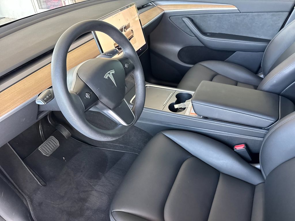 Thumbnail: 2023 Tesla Model Y - 10